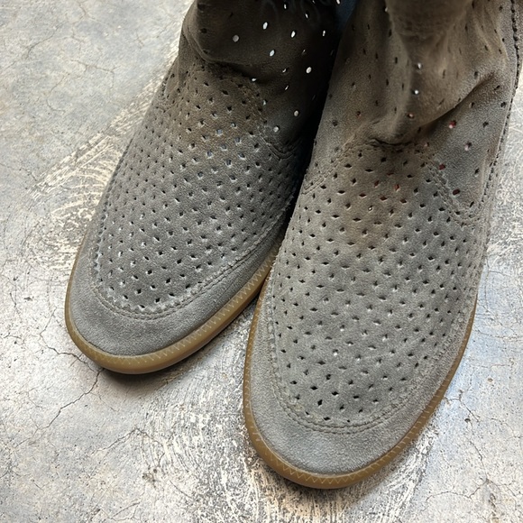 Isabel Marant suede ankle booties - Picture 7 of 9
